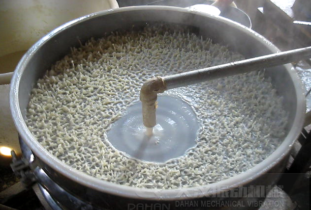 豆?jié){過(guò)濾篩分機(jī) 豆?jié){過(guò)濾篩分機(jī)