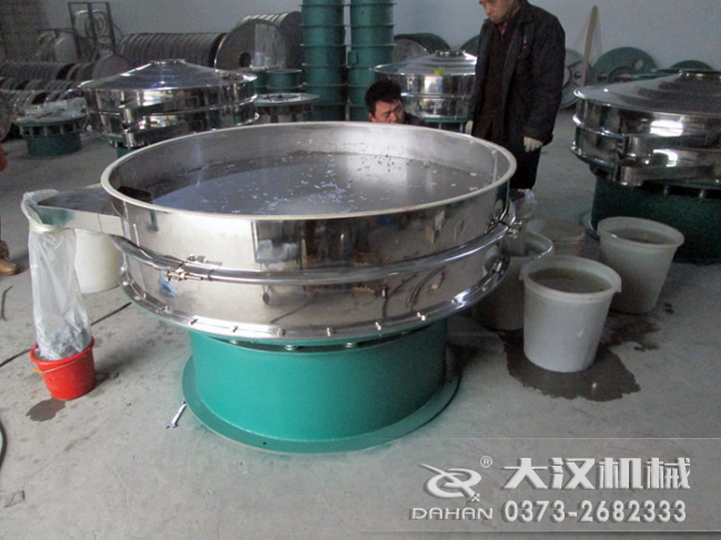 800型藜麥旋振篩使用現場 800型藜麥旋振篩使用現場